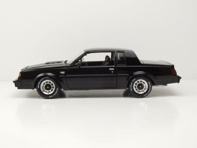Buick Grand National 1987 schwarz Modellauto 1:18 Maisto