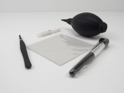 Reinigungsset Reinigungstuch Pinsel Blasebalg Pinzette Kleber Ottomobile