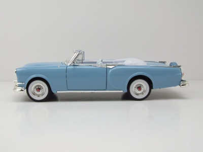 Packard Caribbean Convertible 1953 hellblau Modellauto 1:18 Lucky Die Cast