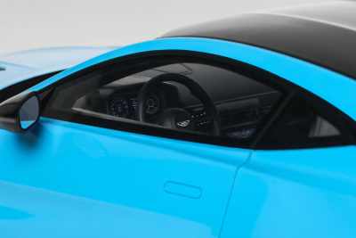 Aston Martin Vantage 2024 blau Modellauto 1:18 GT Spirit