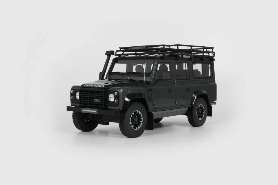 Land Rover Defender 110 SW Adventure Edition 2016 grau Modellauto 1:18 GT Spirit