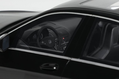 Brabus Mercedes B63S 2008 schwarz Modellauto 1:18 GT Spirit