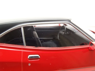 Ford Gran Torino Sport 1972 matt rot schwarz Modellauto 1:18 ixo models