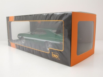 Ford Gran Torino Sport 1972 grün metallic Modellauto 1:18 ixo models
