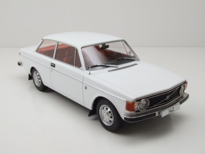 Volvo 142 1973 weiß Modellauto 1:18 MCG