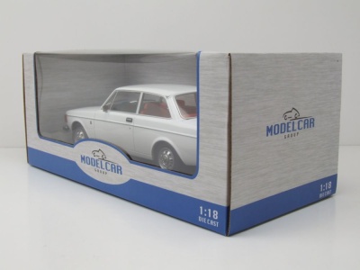 Volvo 142 1973 weiß Modellauto 1:18 MCG