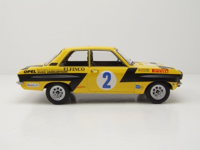 Opel Ascona A #2 Rallye Acropolis 1975 gelb Röhrl Geistdörfer Modellauto 1:18 MCG