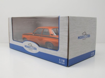Opel Ascona A 1973 orange schwarz Modellauto 1:18 MCG