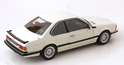 BMW M635 CSI 1987 weiß Modellauto 1:12 KK Scale