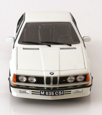 BMW M635 CSI 1987 weiß Modellauto 1:12 KK Scale