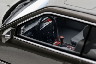 Mercedes C124 AMG Stance 2022 anthrazit grau Modellauto 1:18 Ottomobile