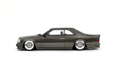Mercedes C124 AMG Stance 2022 anthrazit grau Modellauto 1:18 Ottomobile
