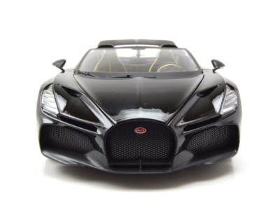 Bugatti W16 Mistral schwarz Modellauto 1:18 Bburago