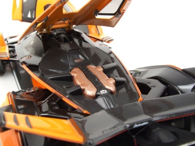 Lamborghini V12 Vision Gran Turismo orange Modellauto 1:18 Maisto