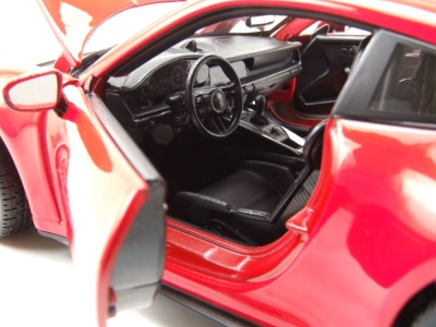 Porsche 911 GT3 2023 rot Modellauto 1:18 Maisto