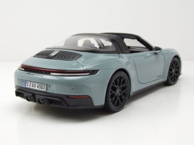 Porsche 911 (992.2) Targa 4 GTS 2025 grün metallic Modellauto 1:18 Maisto