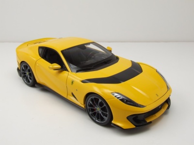 Ferrari 812 Competizione 2021 gelb Modellauto 1:18 Bburago