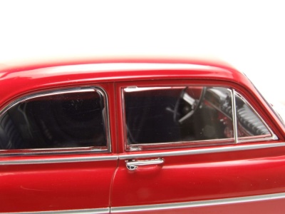 Volvo 123 GT Amazon 1968 rot Modellauto 1:18 Norev