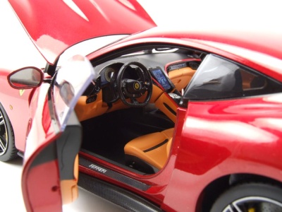 Ferrari Roma 2019 magma rot metallic Modellauto 1:18 Polistil