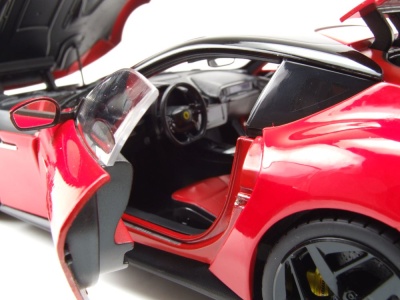 Ferrari 12 Cilindri 2024 rot Modellauto 1:18 Polistil