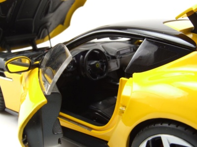 Ferrari 12 Cilindri 2024 gelb Modellauto 1:18 Polistil