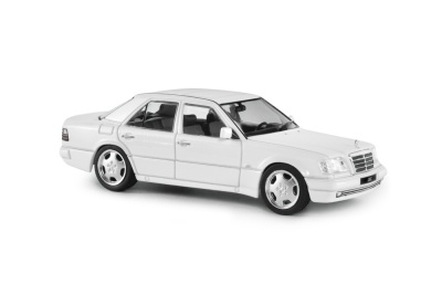 Mercedes E60 AMG W124 1994 weiß Modellauto 1:43 Solido