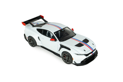Ford Mustang GTD 2025 weiß Modellauto 1:43 Solido