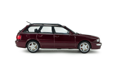 Audi RS2 Avant Kombi 1995 dunkelrot Modellauto 1:43 Solido