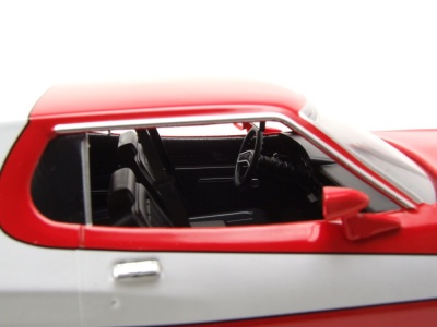Ford Gran Torino 1975 rot weiß Modellauto 1:18 MCG