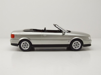 Audi Cabrio 1991 silber Modellauto 1:18 MCG