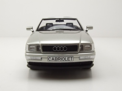 Audi Cabrio 1991 silber Modellauto 1:18 MCG