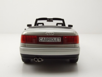 Audi Cabrio 1991 silber Modellauto 1:18 MCG