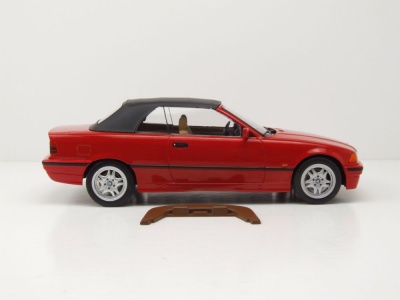 BMW 325i Cabrio E36 1996 rot Modellauto 1:18 MCG