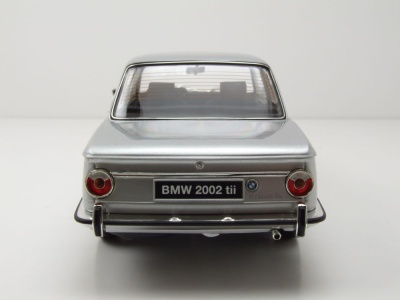 BMW 2002 Tii 1972 silber Modellauto 1:18 Kyosho