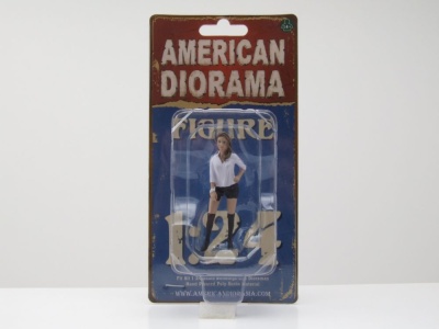 Figur Partygoers #7 Frau in Stiefeln für 1:24 Modelle American Diorama