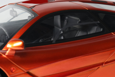 McLaren F1 Roadcar 1992 orange Modellauto 1:18 GT Spirit