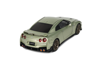Nissan GT-R R35 Premium Edition T-SPEC 2024 millenium jade Modellauto 1:18 GT Spirit