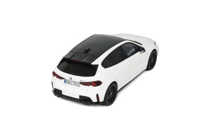 BMW M135 xDrive 2024 alpine weiß Modellauto 1:18 Ottomobile
