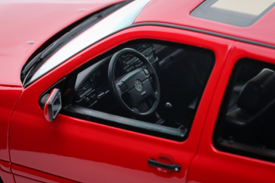 VW Jetta GLX VR6 1996 rot Modellauto 1:18 Ottomobile