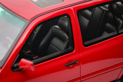 VW Jetta GLX VR6 1996 rot Modellauto 1:18 Ottomobile