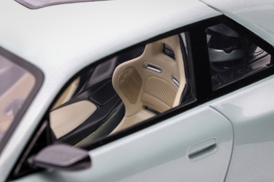 Elegend EL1 Audi quattro 2021 celeste grau Modellauto 1:18 Ottomobile