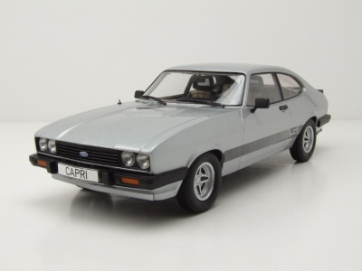 Ford Capri 3 1978 silber Modellauto 1:18 MCG
