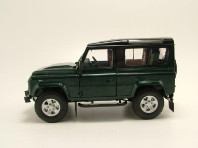 Land Rover Defender 90 dunkelgrün metallic Modellauto 1:18 Kyosho