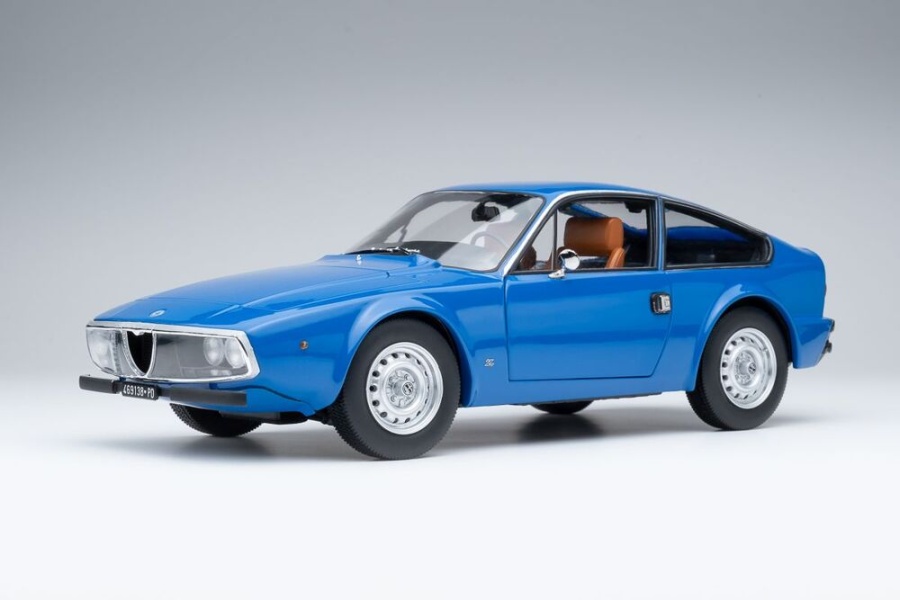 Alfa Romeo Junior Zagato 1969 blau Modellauto 1:18 Norev