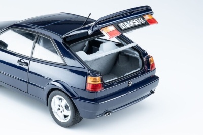 VW Corrado G60 1992 dunkelblau Modellauto 1:18 Norev