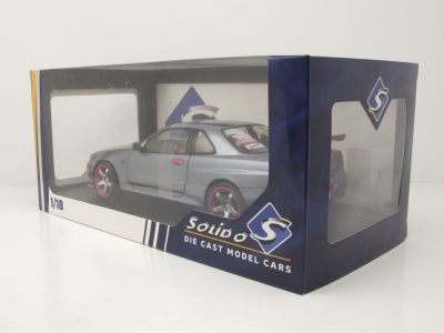 Nissan Skyline GT-R 1999 grau Modellauto 1:18 Solido