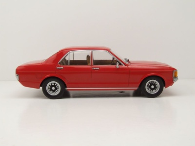 Ford Consul 1972 rot Modellauto 1:18 MCG