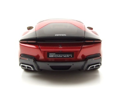 Ferrari 12 Cilindri 2024 rot metallic Modellauto 1:18 Polistil