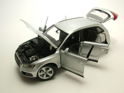 Audi Q5 2013 eis silber Modellauto 1:18 Kyosho