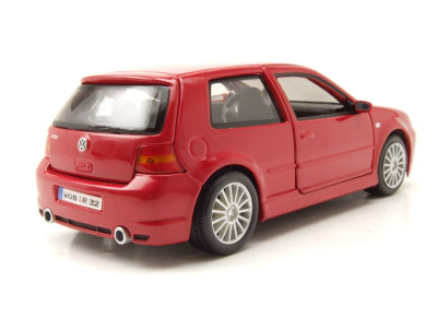 VW Golf 4 R32 rot Modellauto 1:24 Maisto